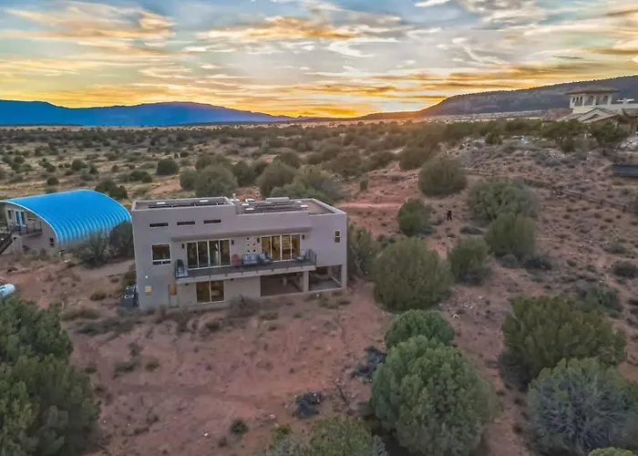 Holiday home Panoramic Mesa Views Firepit & Outdoor Fun *